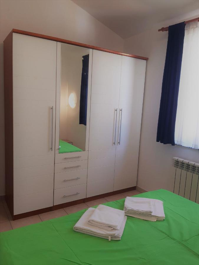 Apartments Barbara Gregovica Pula Buitenkant foto